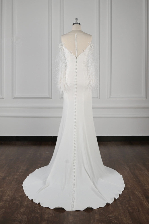 Chic Jewel Sleeveless White Chiffon Wedding Dress with Mermaid Appliques and Fur