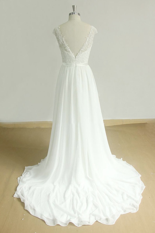 Stylish White Chiffon Lace Wedding Dress, Jewel Sleeveless Design