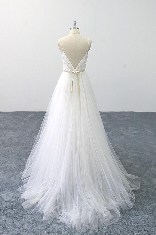 Chic Spaghetti Strap Applique Tulle Wedding Dress Sale