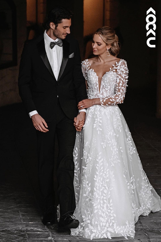 A-Line V-Neck Tulle Appliques Long Sleeves Bohmian Beach Bride Dress