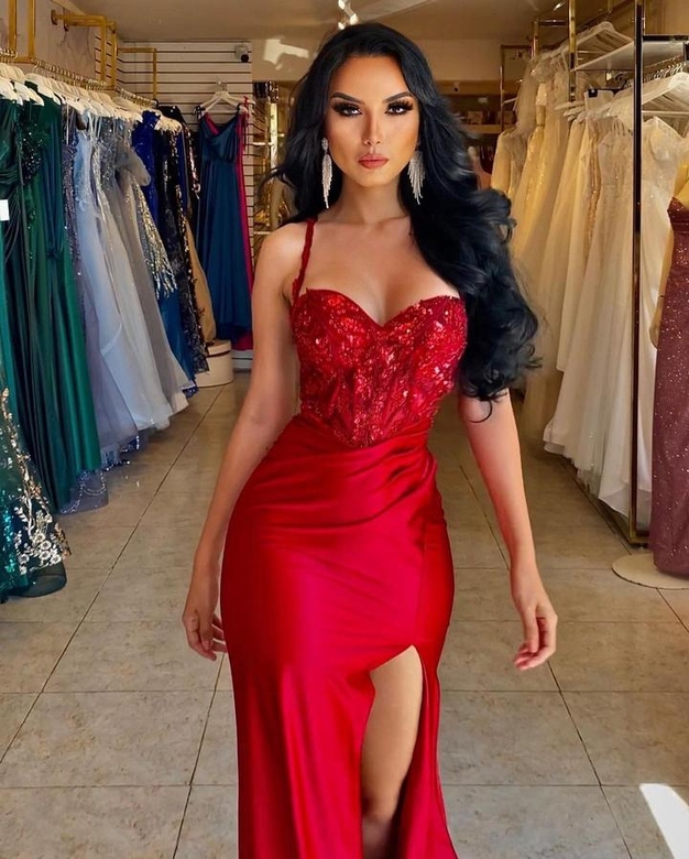 Elegant Red Spaghetti Straps Sequins Lace Sleeveless Slit Prom Dresses