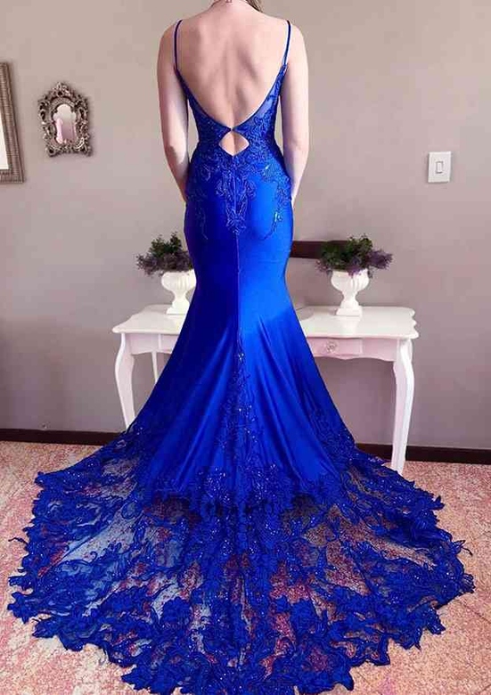 Amazing Trumpet/Mermaid V-Neck Appliqued Beading Court Train Prom Dress