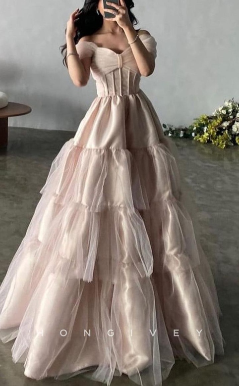 Elegant Tulle A-Line Bowknot Off-Shoulder Tiered Ball Gown Prom