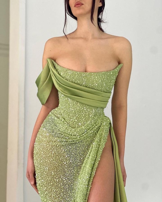 Charming Floor-Length One-Shoulder A-Line with High Slit