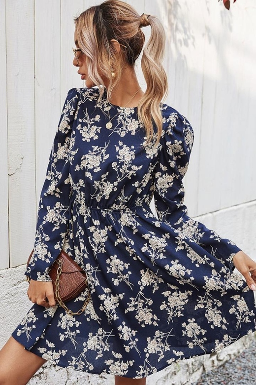 Slim Print Long Sleeve Dress for Form-Fitting Appeal