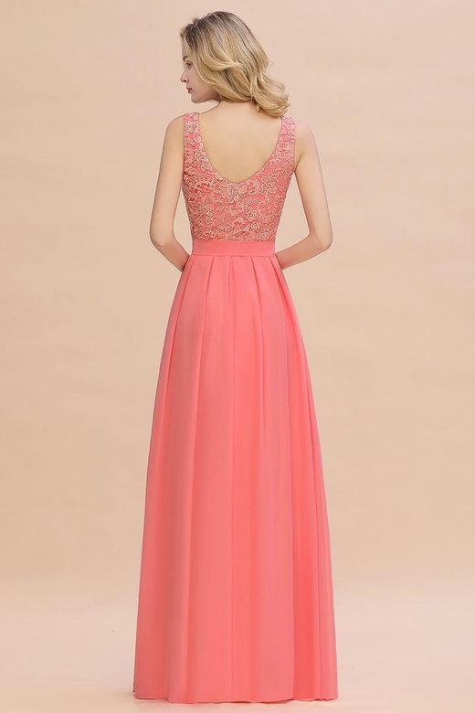 Exquisite Lace Scoop Sleeveless Bridesmaid Dresses with Ruffle