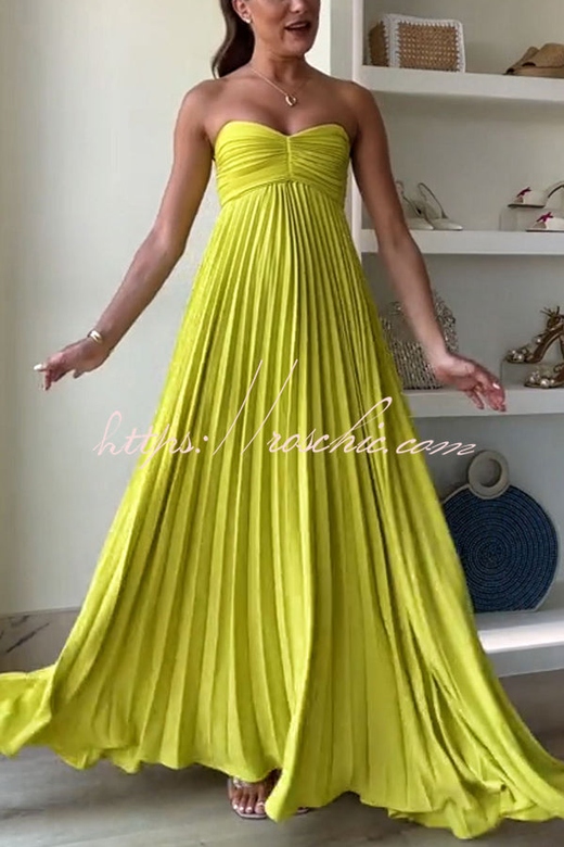 Exquisite Princess Pleated Off-Shoulder Scarf Maxi