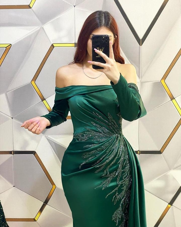 Modern Long Dark Green Mermaid Off-The-Shoulder Lace Long Sleeve Evening Prom Dresses