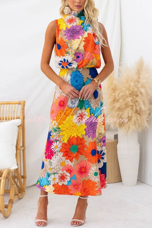 Land of Beauty Floral Halter Neck Maxi