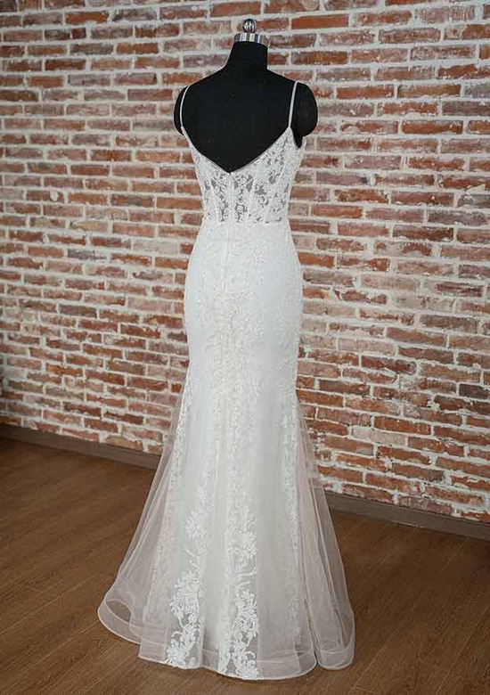 Stunning Tulle Appliqued Beading Trumpet/Mermaid V-Neck Spaghetti Straps Floor-Length Prom Dress