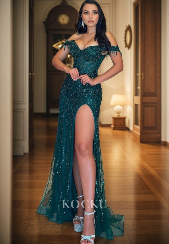 Glamorous & Dramatic Beaded Sparkly Evening Party Prom Gown