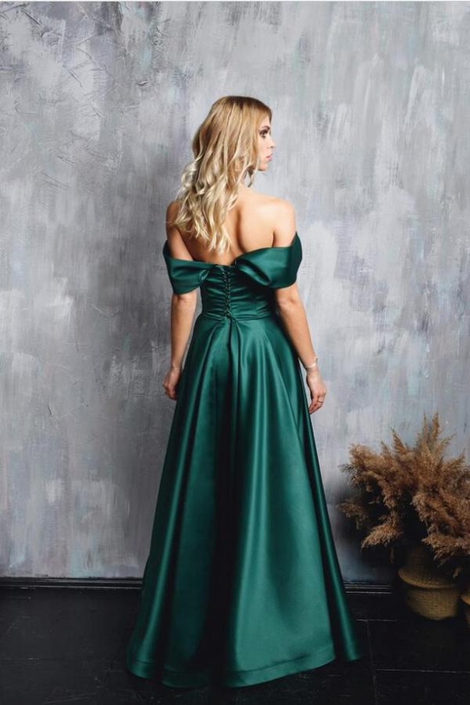 Off-the-Shoulder Emerald Green Slit Long Mermaid Prom Dress