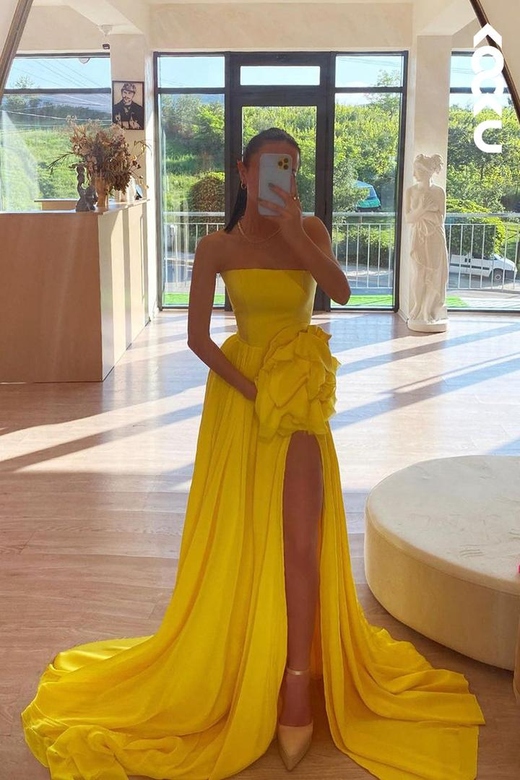 Classic Off-Shoulder Sleeveless Ruched Side Slit Flower Prom Dress