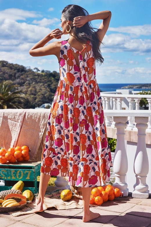 Fashion Round Neck Sleeveless Print Beach Dress for Tropical Elegance