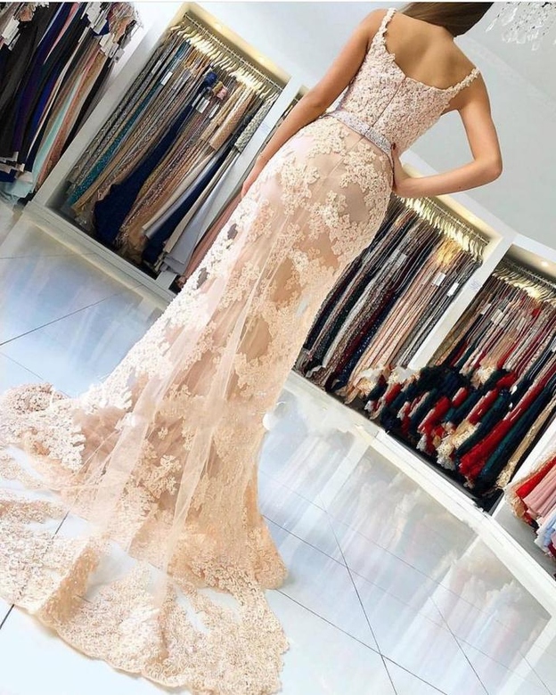 Alluring Lace Spaghetti Strap Mermaid Prom Dress with Over-skirt