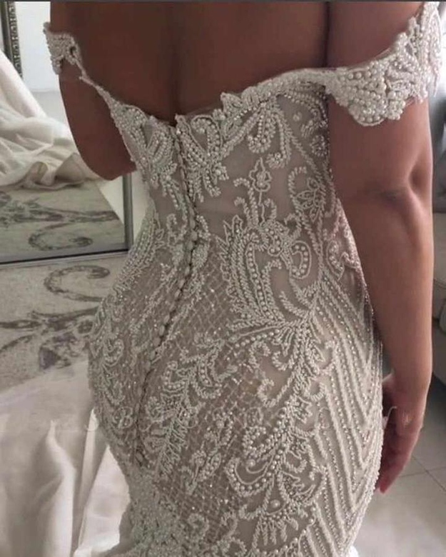 Mermaid Off-the-Shoulder Applique Beading Wedding Dress