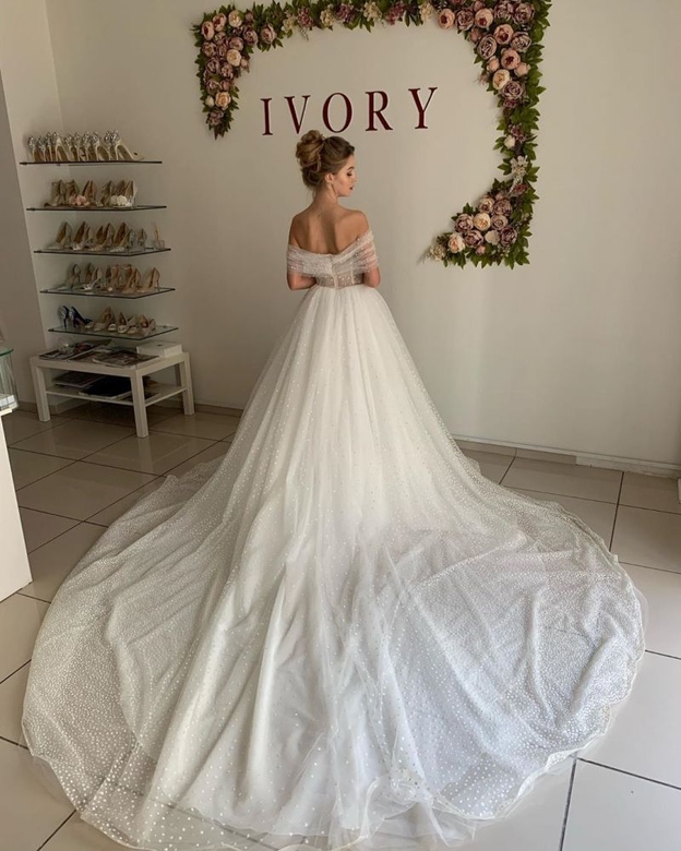 Trendy Off-Shoulder Princess Pearl Ball Gown