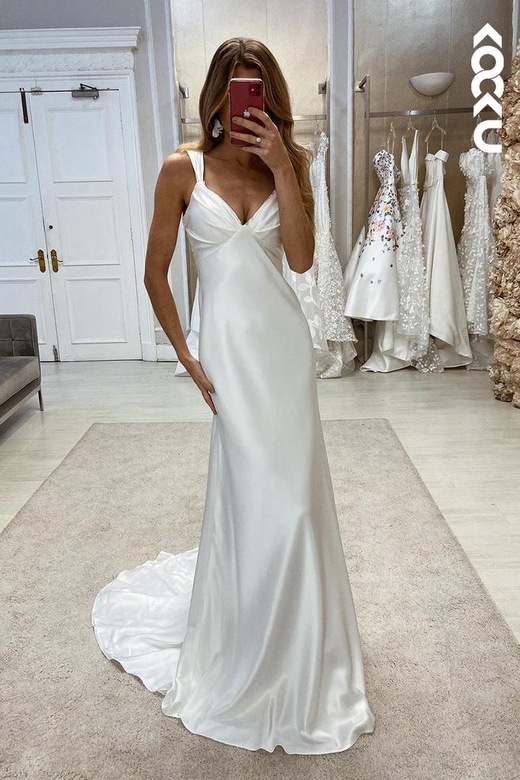 Couture & Elegant V-Neck Straps Sheath Backless Wedding Dress