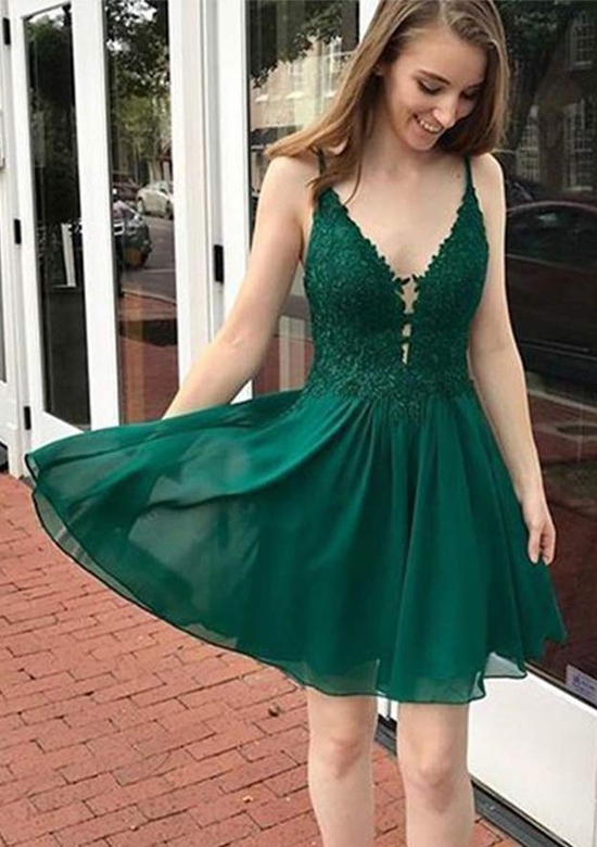 Stunning Applique V-Neck Short Chiffon A-Line Homecoming Dress