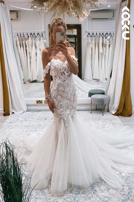 Off-Shoulder Lace Appliqued Tulle Mermaid Wedding Gown