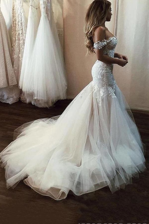 Cap Sleeves Lace Ball Gown Wedding Dress V-Neck