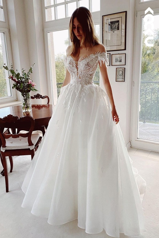 A-Line Off-Shoulder Tulle Appliques Bohmian Beach Gown