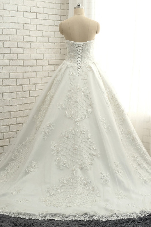 Glamorous Sweetheart A-line Tulle Wedding Dress, White Ruffles & Lace