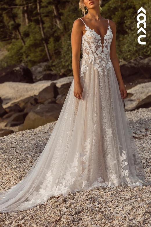 Low V-Neck Spaghetti Straps Appliqued Tulle Wedding Gown