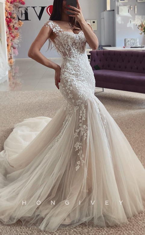 Trumpet Sweetheart Sleeveless Lace Applique with Tulle Train Dress