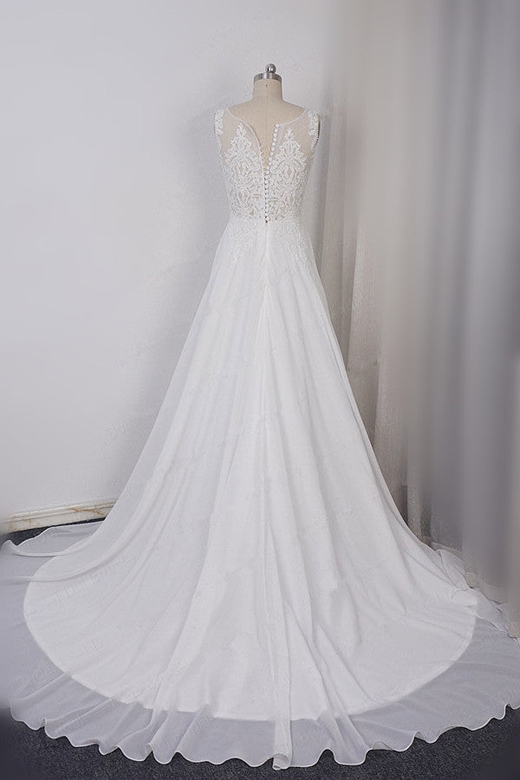 Elegant Straps V-neck Chiffon White Wedding Dress with Sleeveless Lace Appliques and Ruffles