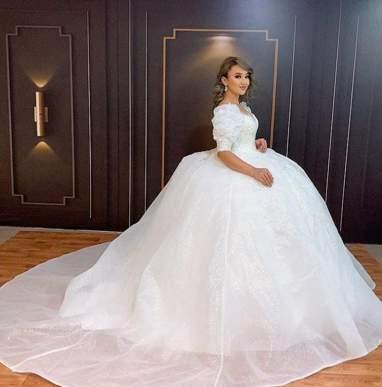 Glamorous Bubble Sleeves Vintage Ball Gown, Lace Appliques