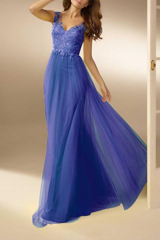 V-Neck Sleeveless Lace Appliqued Tulle A-Line Formal Gown