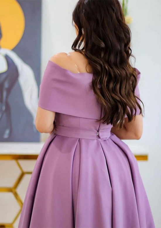 A-Line Off-the-Shoulder Satin Homecoming Dress with Pleated Waistband for a Fitted Look