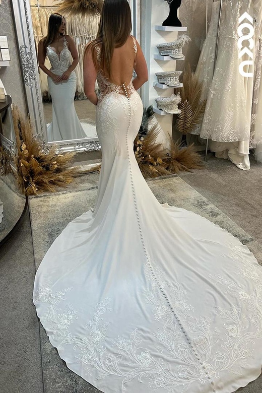 Gorgeous Spaghetti Straps Open Back Trumpet Mermaid Wedding Gown