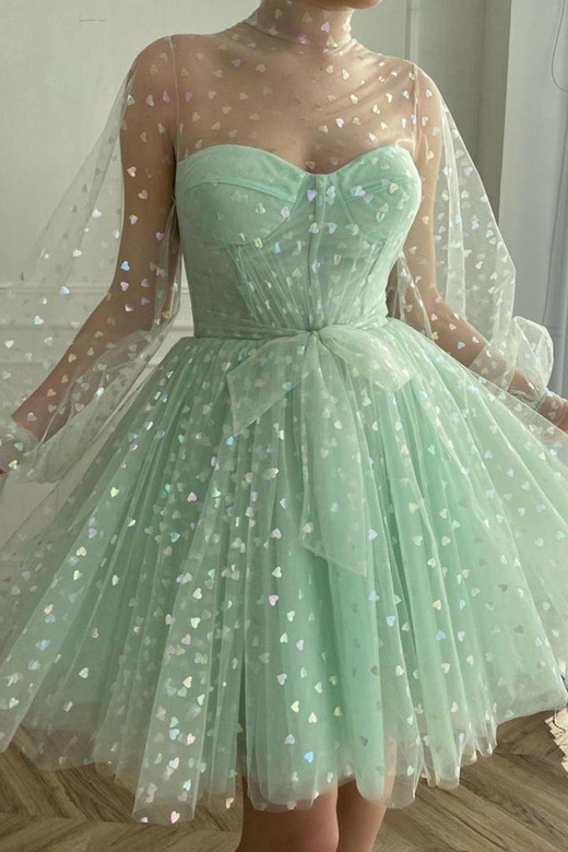 High Neck Long Sleeves Tulle A-Line Mini Homecoming Gown