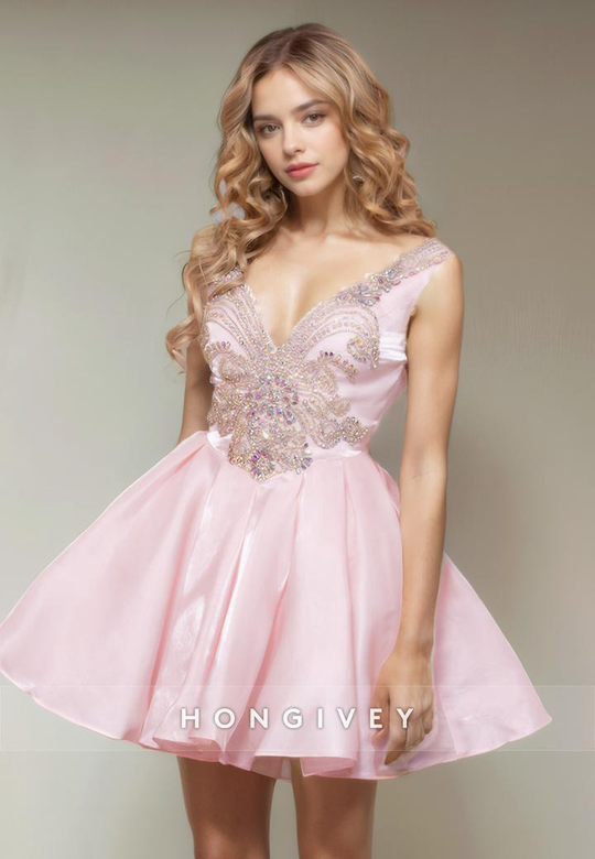 Chic Satin A-Line V-Neck Appliques Short Party Homecoming