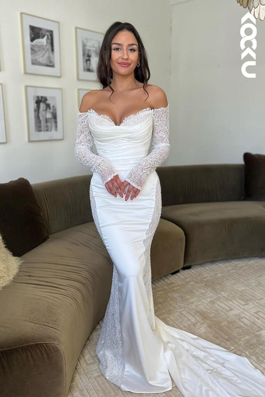 Classic Off-Shoulder Long Sleeves Mermaid Applique Wedding Dress