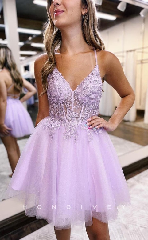 Minimalist V-Neck Spaghetti Strap Appliques Backless Short A-Line Homecoming Gown