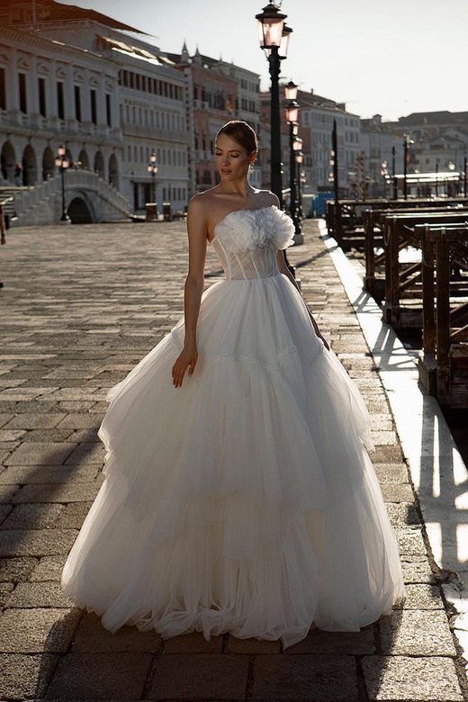 Strapless Sleeveless Sheer Ruched Tulle Ball Gown