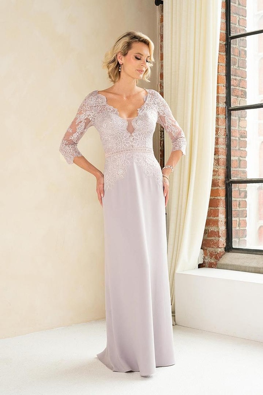 Low V-Neck Lace Appliqued Chiffon A-Line Mother of the Bride Gown