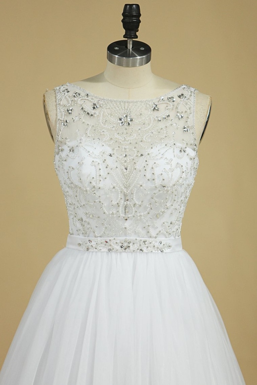 Gorgeous Jewel Beadings Tulle Ruffles Wedding Dress