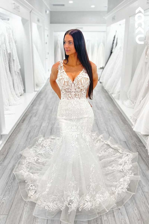 V-Neck Spaghetti Straps Lace Backless Mermaid Wedding Gown