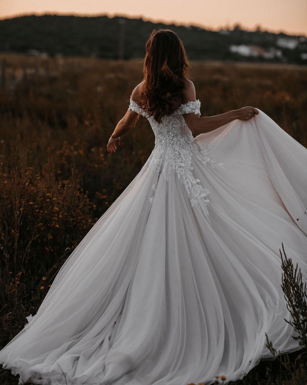 Off-the-Shoulder Boho Tulle Wedding Dress, Lace Appliques