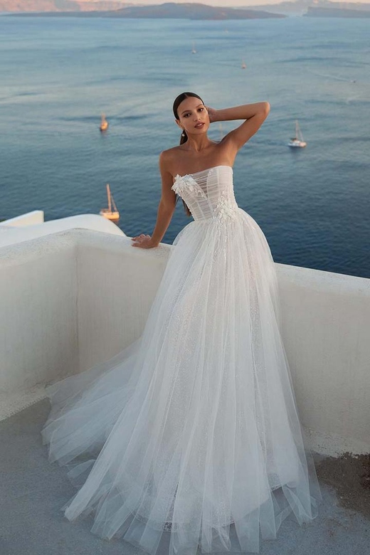 Strapless Sleeveless Appliqued Ruched Tulle A-Line Wedding Gown