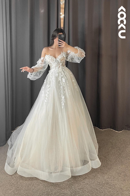 A-Line Sweetheart Tulle Appliques Long Sleeves Dress