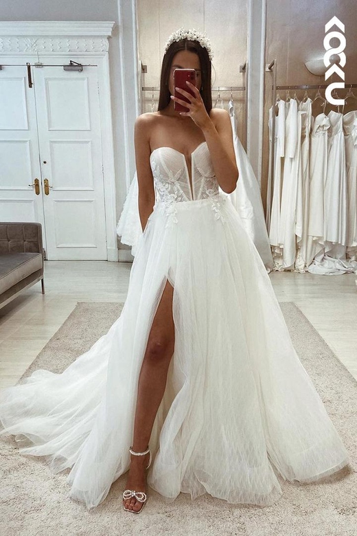 Glamorous Off-Shoulder Sleeveless A-Line Tulle Wedding Dress