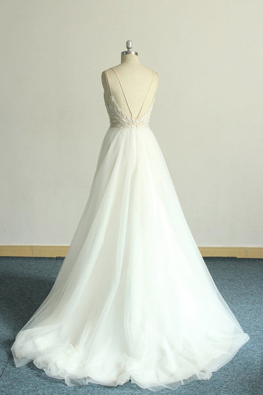 Gorgeous A-line White Lace Tulle Wedding Dress, Sleeveless Appliques