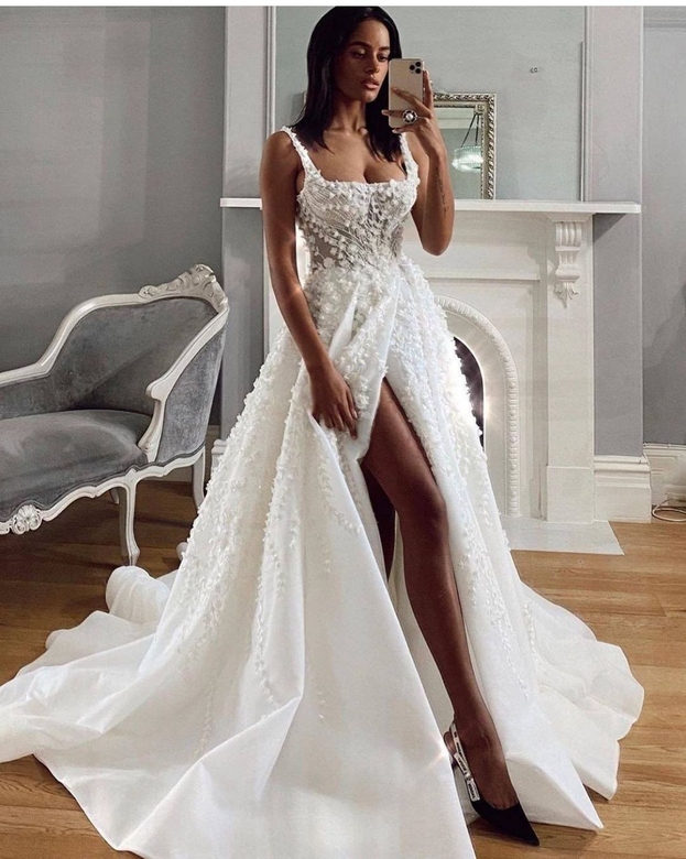 Spaghetti-Strap Sleeveless Mermaid Tulle & Lace Wedding Dress