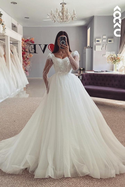 Chic & Modern Long Sleeves A-Line Tulle Bridal Wedding Gown