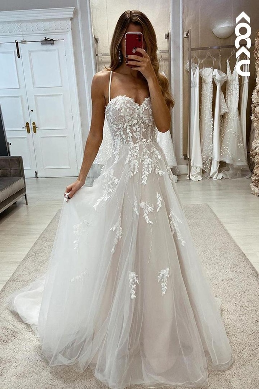 Classic A-Line Tulle Spaghetti Straps Sweetheart Wedding Dress